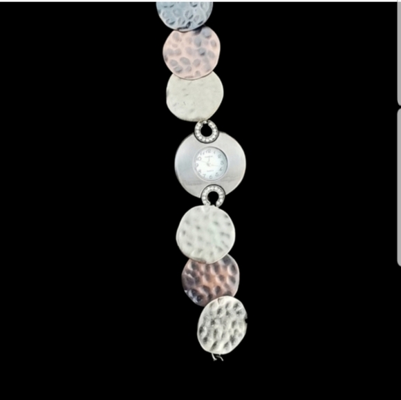 NARMI LADIES TRI COLOR HAMMERED DISK BRACELET WATCH - Picture 3 of 4